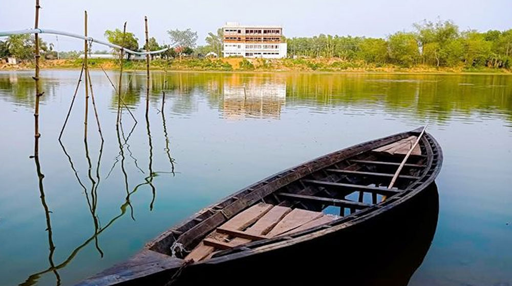 ইতিহাস আর প্রকৃতির মিলনস্থল সাগরদিঘির করুণ দশা