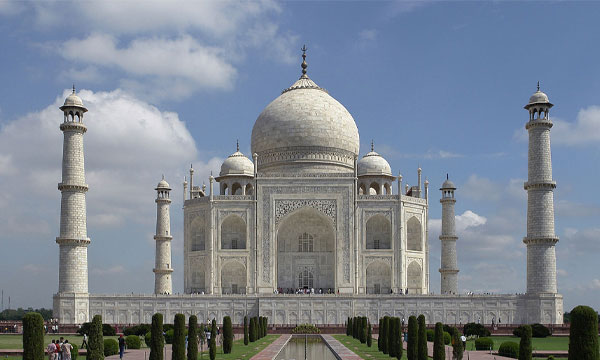 বাংলাদেশি পর্যটক কমায় ভারতে বিদেশি আগমন হ্রাস