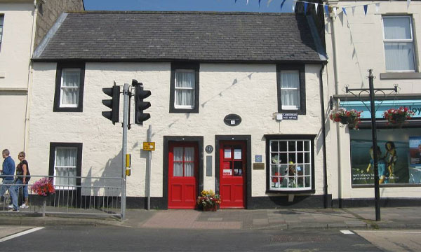 চিঠিপত্র ও রানারের অজানা ইতিহাস: বিশ্বের ৫টি প্রাচীন ডাকঘর