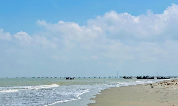 কম খরচে কক্সবাজার ঘুরুন তিন দারুণ স্পট