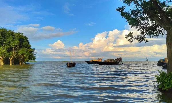 বর্ষায় হাওরের সৌন্দর্য দেখতে চাইলে কখন যাবেন?