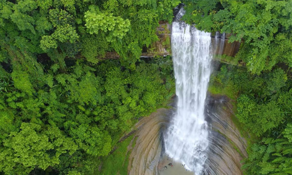 অ্যাডভেঞ্চারপ্রিয় পর্যটকদের টানছে বিলাইছড়ির ঝর্ণাগুলো