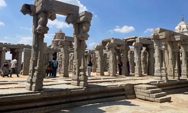 পূজার ছুটিতে ঘুরে আসুন শাড়ি আর মন্দিরের শহর কাঞ্চীপুরমে