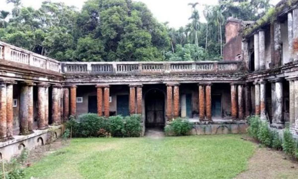 ১৭০ স্তম্ভের ঐতিহাসিক বাড়ি, রয়েছে বিজ্ঞানীর জন্মস্মৃতি