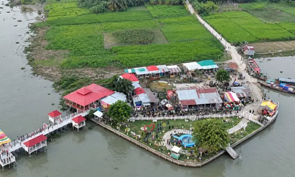 মেঘনার পাড়ে সাজু মোল্লার ঘাট, পর্যটন সম্ভাবনায় নতুন আকর্ষণ ‘পরিচ্ছন্ন প্রাঙ্গণ’