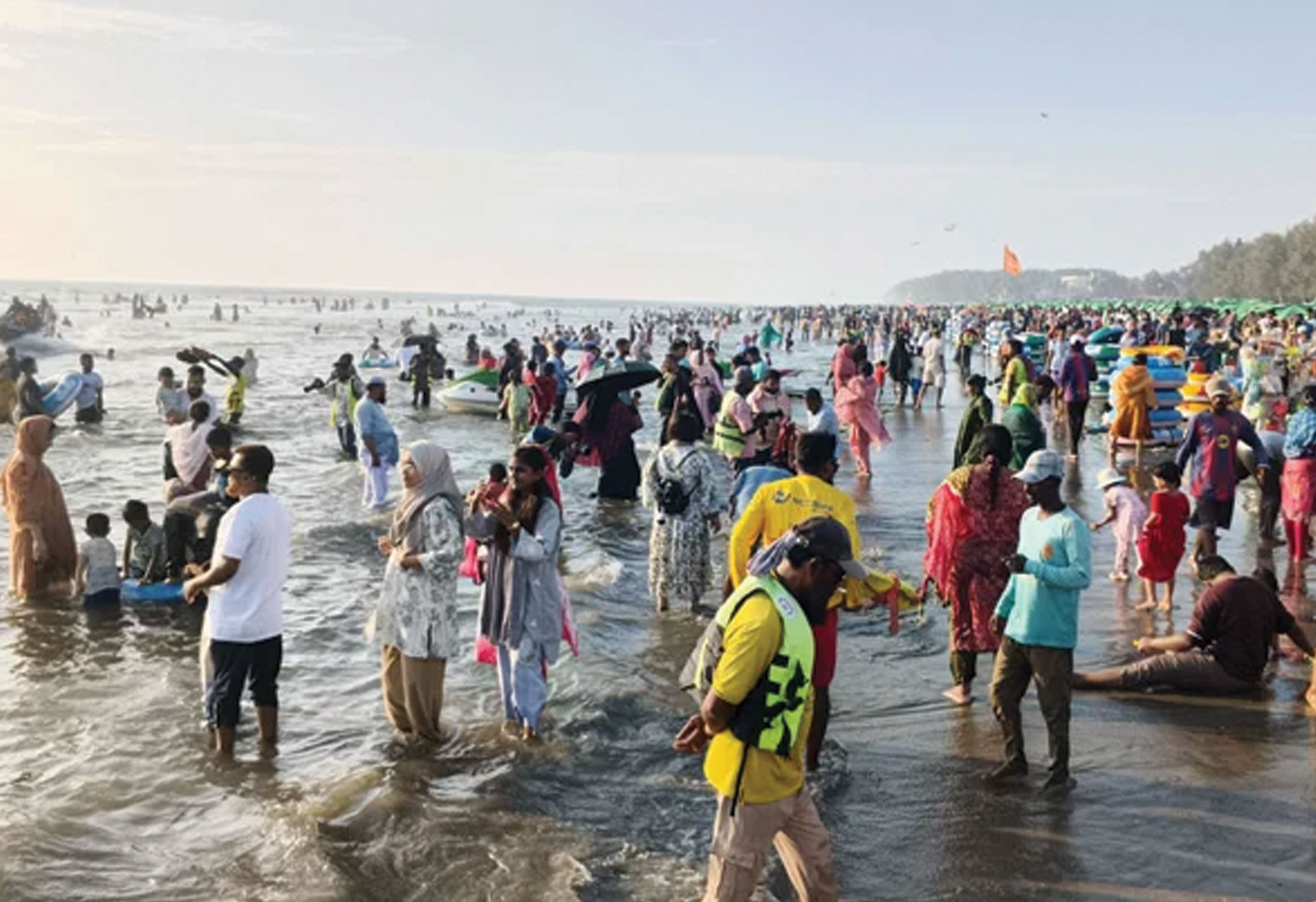পর্যটনকেন্দ্রে নিরাপত্তাঝুঁকি, আড়াই মাসে ২৫ জনের মৃত্যু