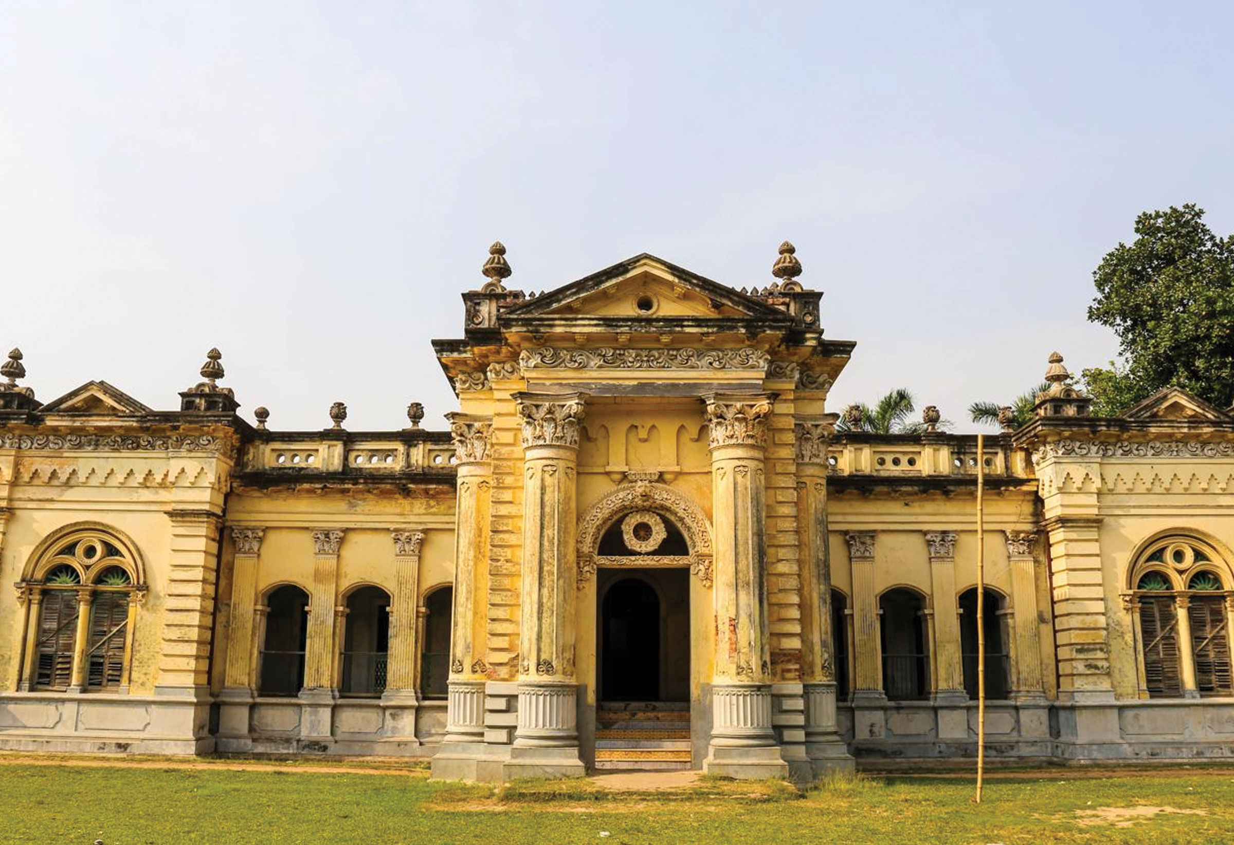 বাংলার জমিদারি ইতিহাসের সাক্ষী রানী ভবানী রাজবাড়ি