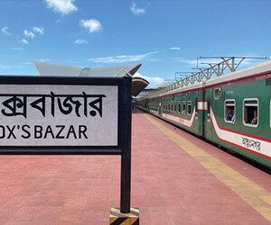 কক্সবাজার রুটে আসছে এসি ট্রেন কোচ