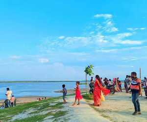 গাইবান্ধার ক্রস বাঁধে প্রতিদিন বাড়ছে ভ্রমণপিপাসুদের আনাগোনা