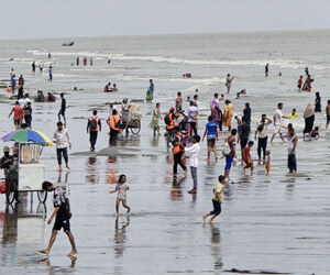 কুয়াকাটায় দিনে ১৫ বার লোডশেডিং, বিপাকে পর্যটন খাত