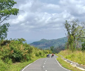 ভ্রমণপ্রেমীদের জন্য দেশের সেরা ট্রেকিং রুট