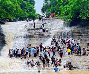 বর্ষায় সীতাকুণ্ডের ঝরনায় পর্যটকের ঢল