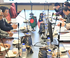 বাংলাদেশ-মালয়েশিয়া পর্যটন যোগাযোগ বাড়াতে বৈঠক