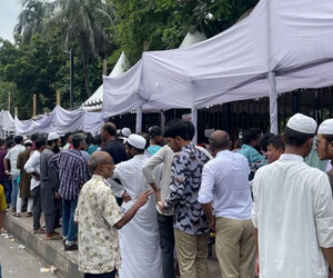 ছুটির দিনে ইতিহাস দেখতে জুলাই জাদুঘরে মানুষের ভিড়