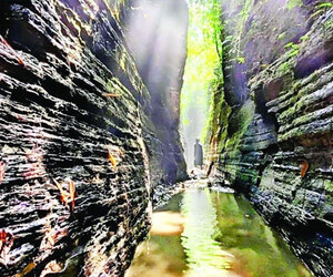 অন্ধকার, পাহাড় আর রোমাঞ্চের ঠিকানা আলী সুড়ঙ্গ